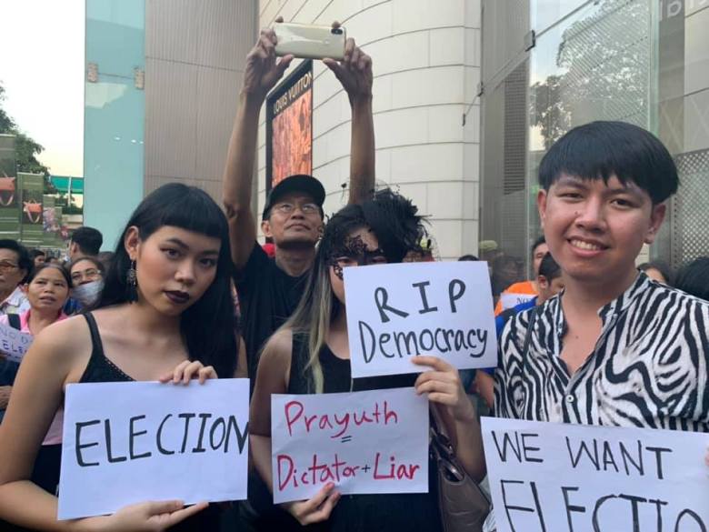 49376008_1998572970444860_802879114477305856_n